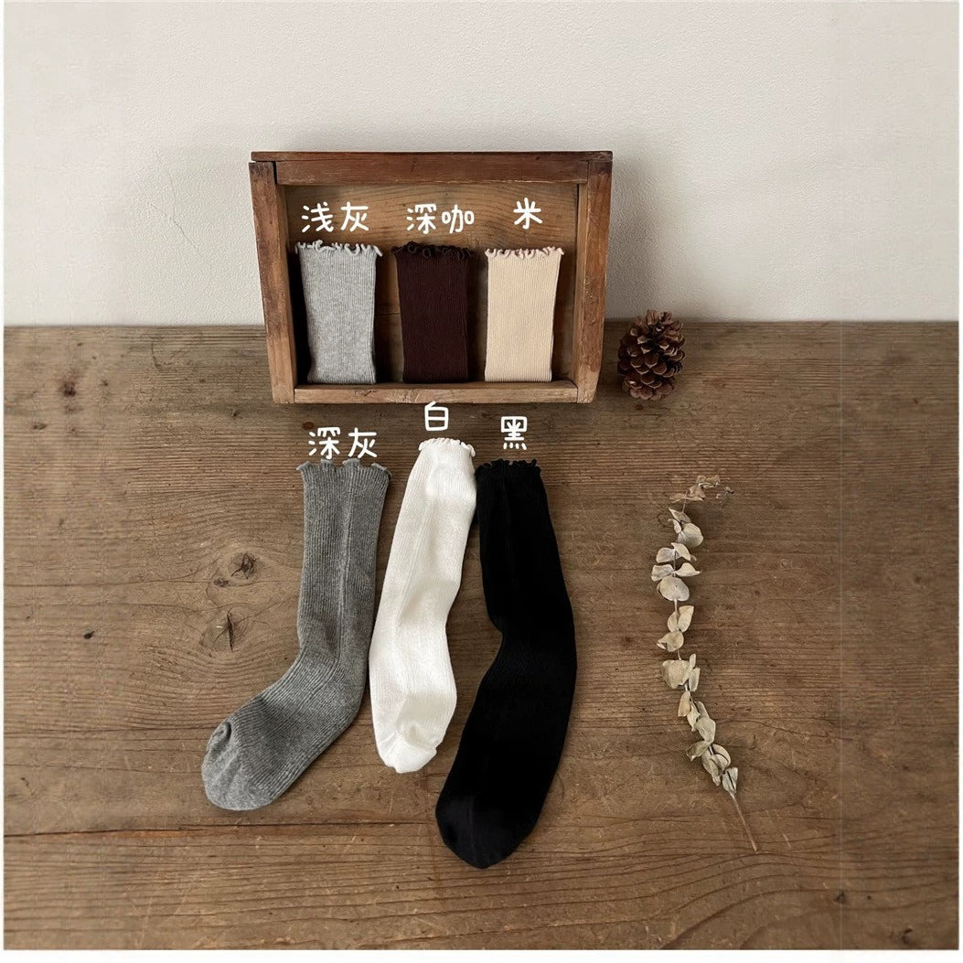 木耳邊堆堆中筒襪