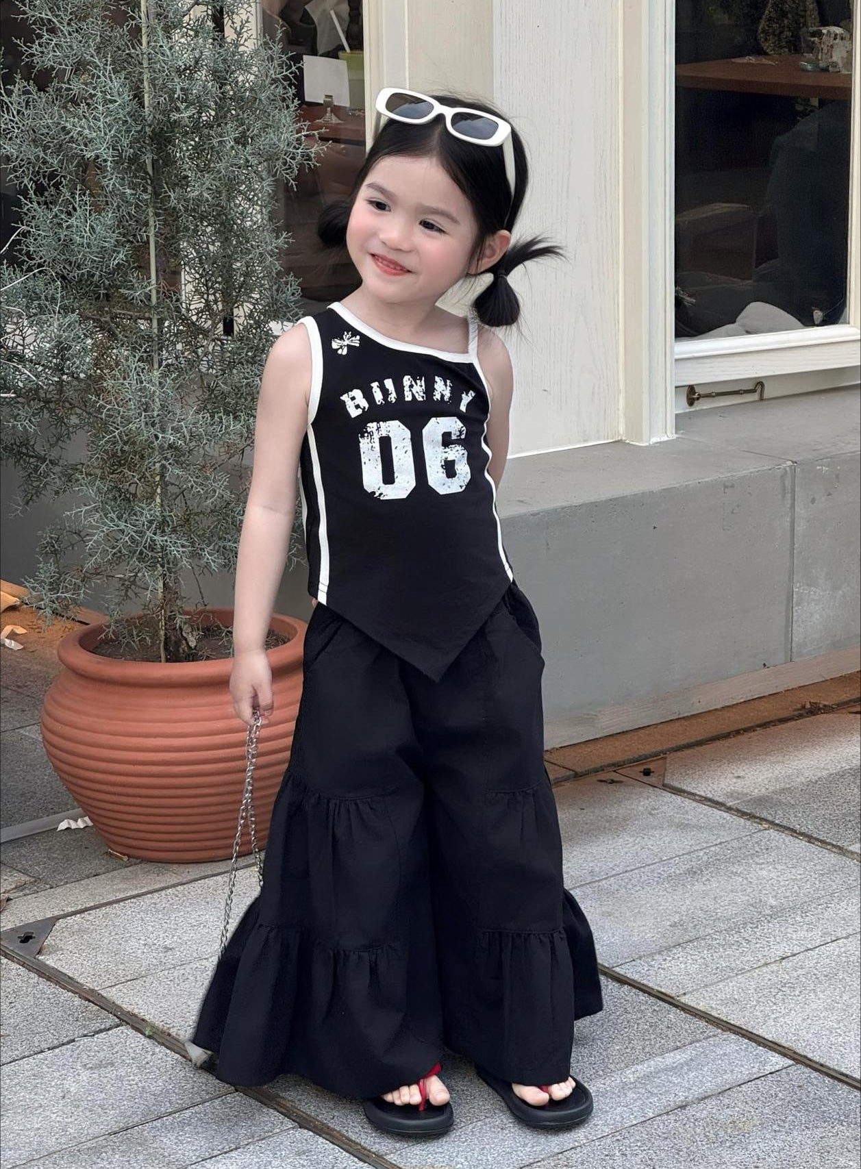 【90-140cm】辣妹不規則印花背心 | 闊腿喇叭褲