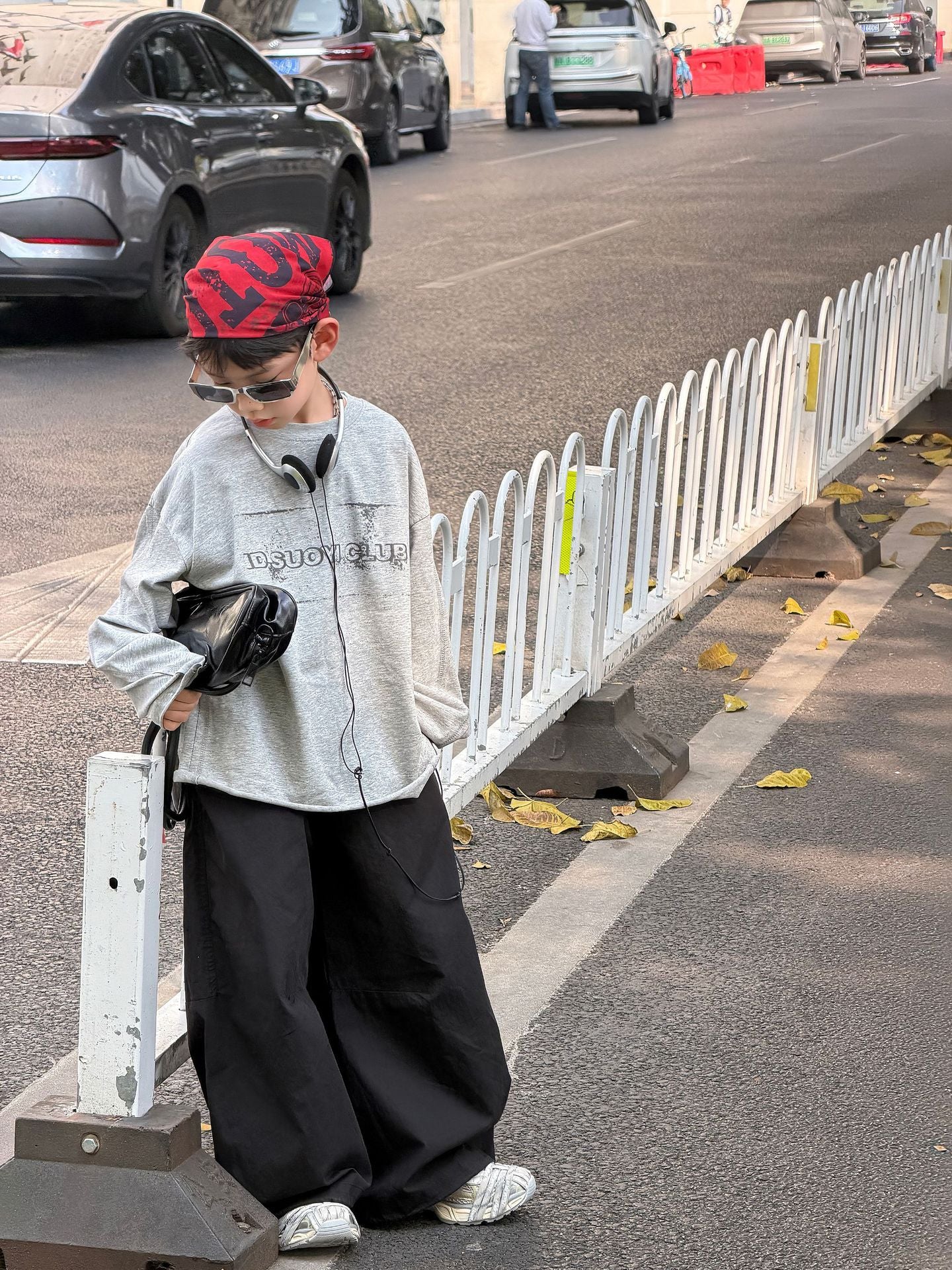 【90-160cm】字母破洞設計感T