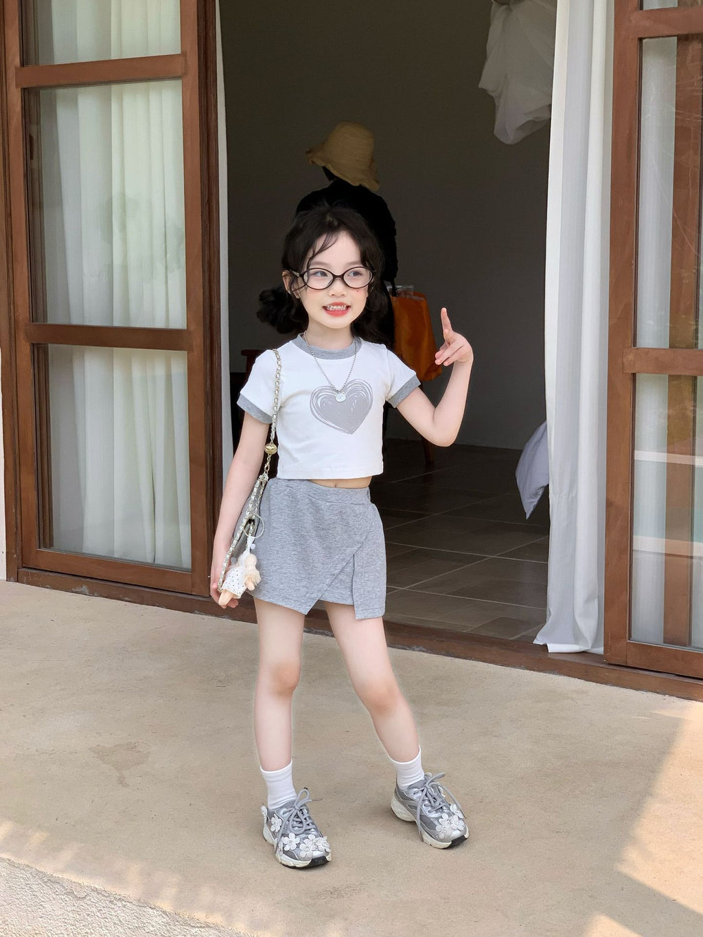 【90-150cm】辣妹修身愛心印花上衣