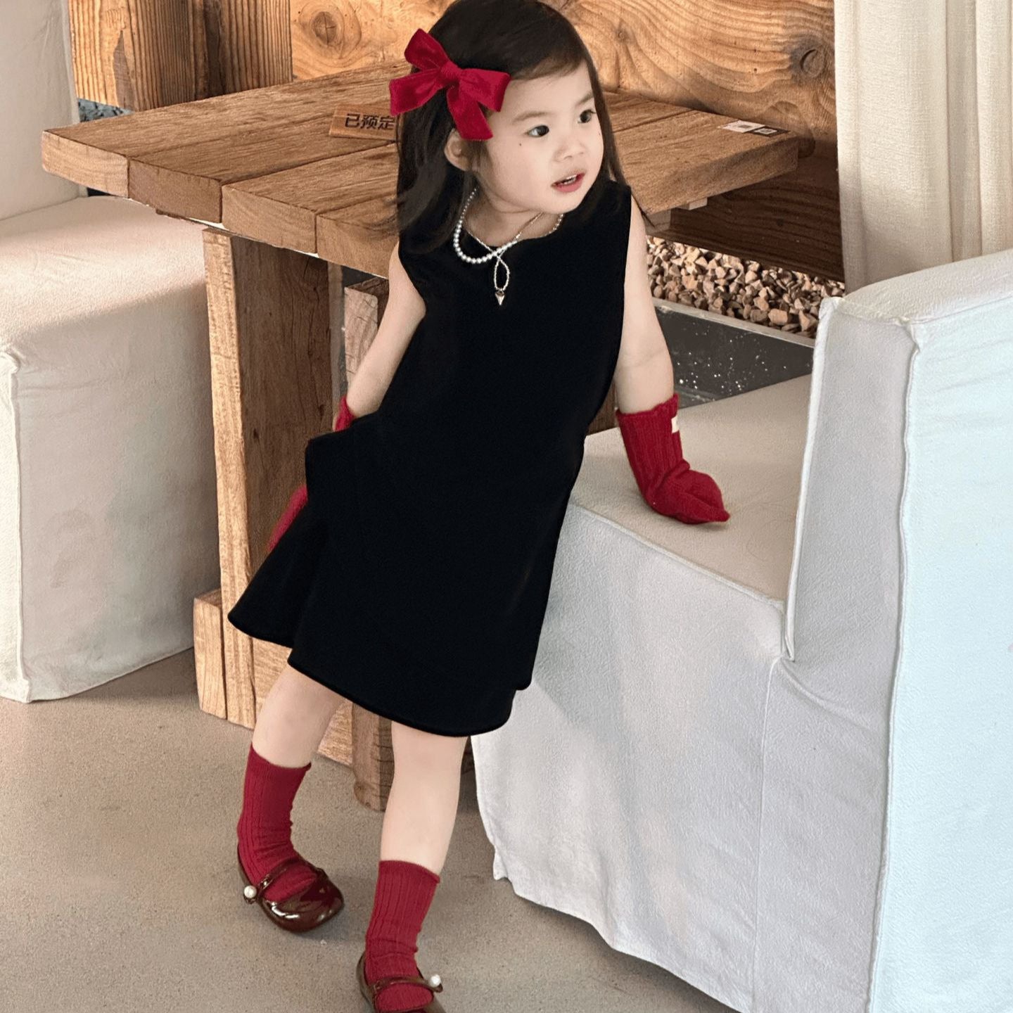 【90-140cm】小眾不規則下擺背心絲絨裙