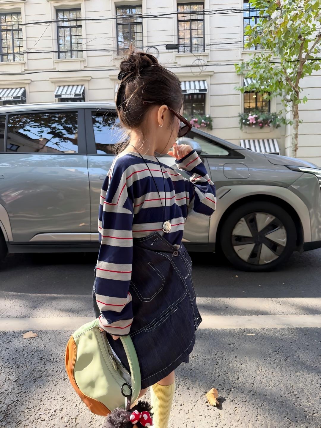 【90-140cm】寬鬆條紋T恤 | 牛仔馬甲 | 不規則針織短褲