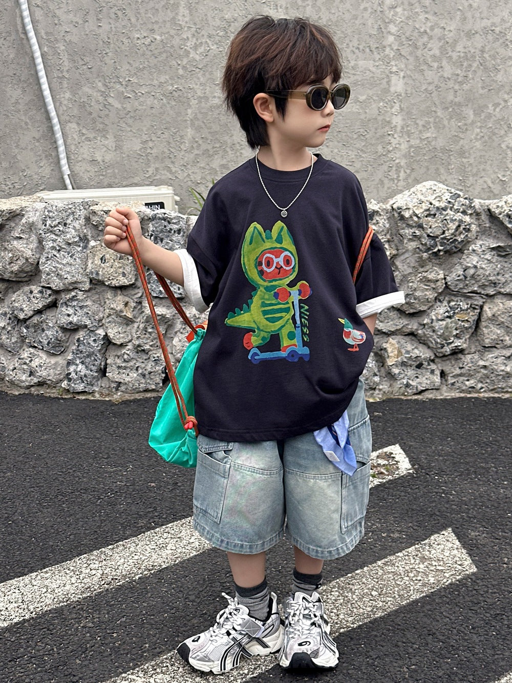 【100-160cm】貓咪滑板車印花短袖