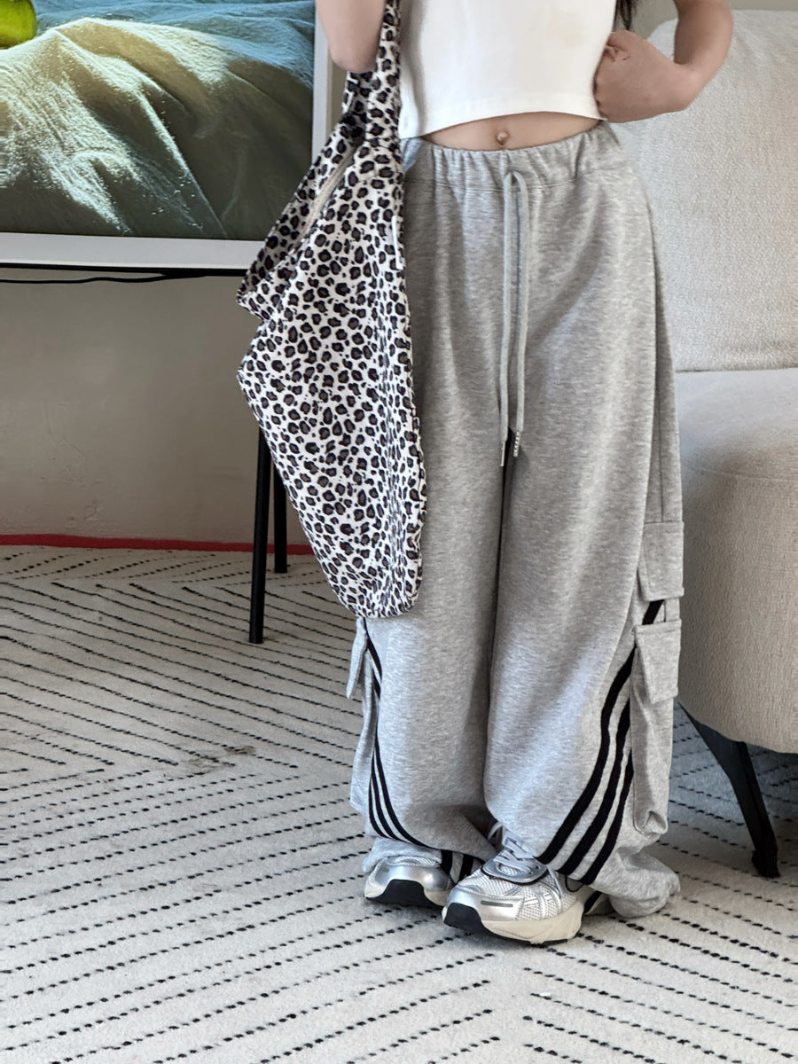 【100-150cm】美式織帶拼接設計嘻哈街舞闊腿褲