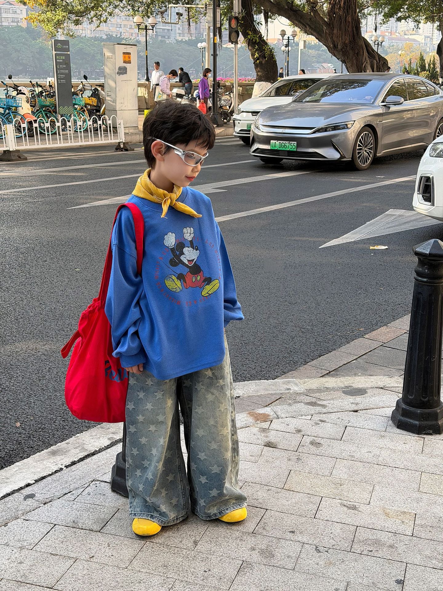 【90-160cm】設計感破洞水洗牛仔褲