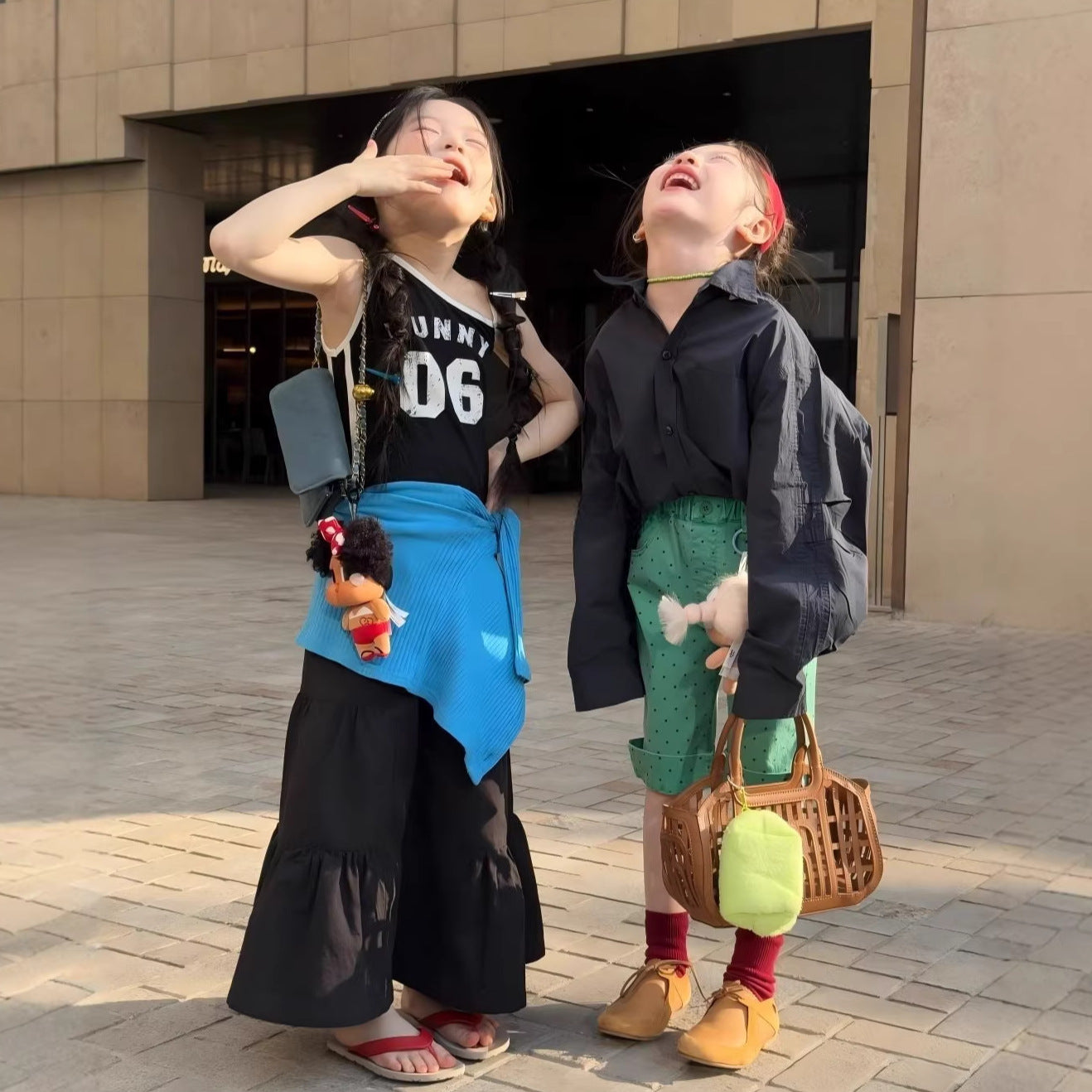 【90-140cm】設計感拼接斜肩背心 寬鬆襯衣