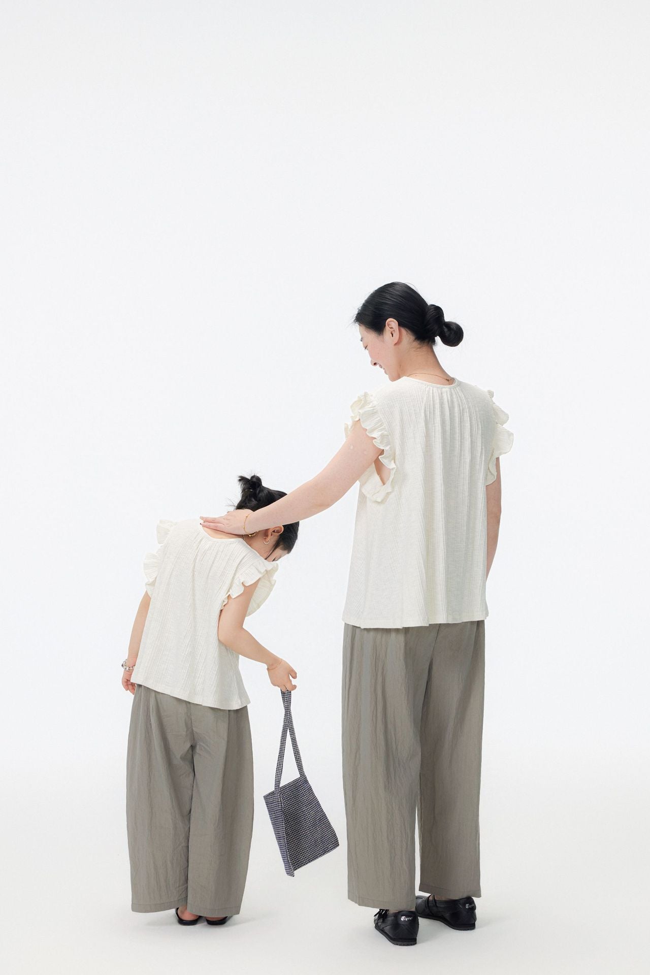 【90-150cm / F】【親子裝】日系竹節坑條小飛袖娃娃衫