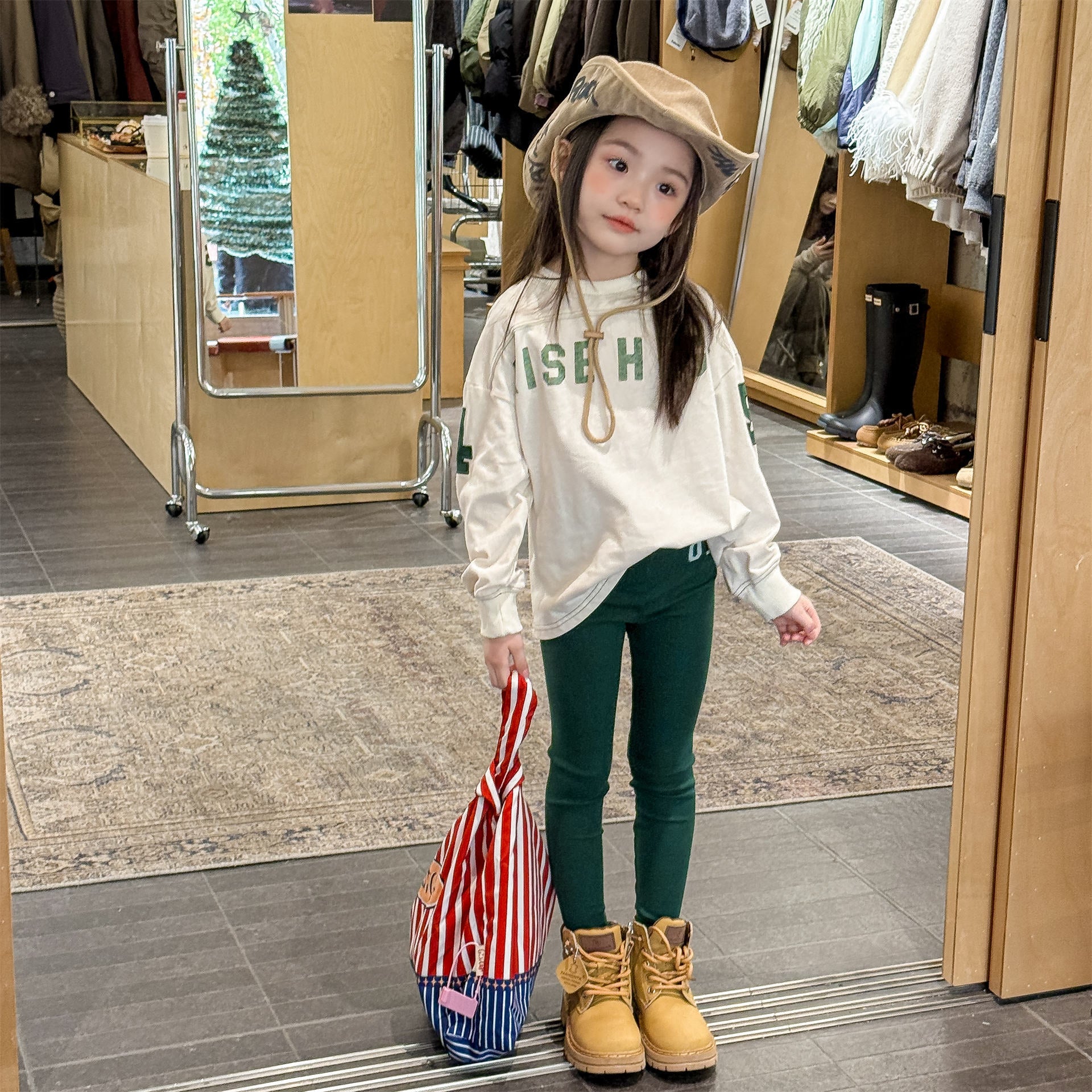 【80-130cm】(3色) 字母長袖T