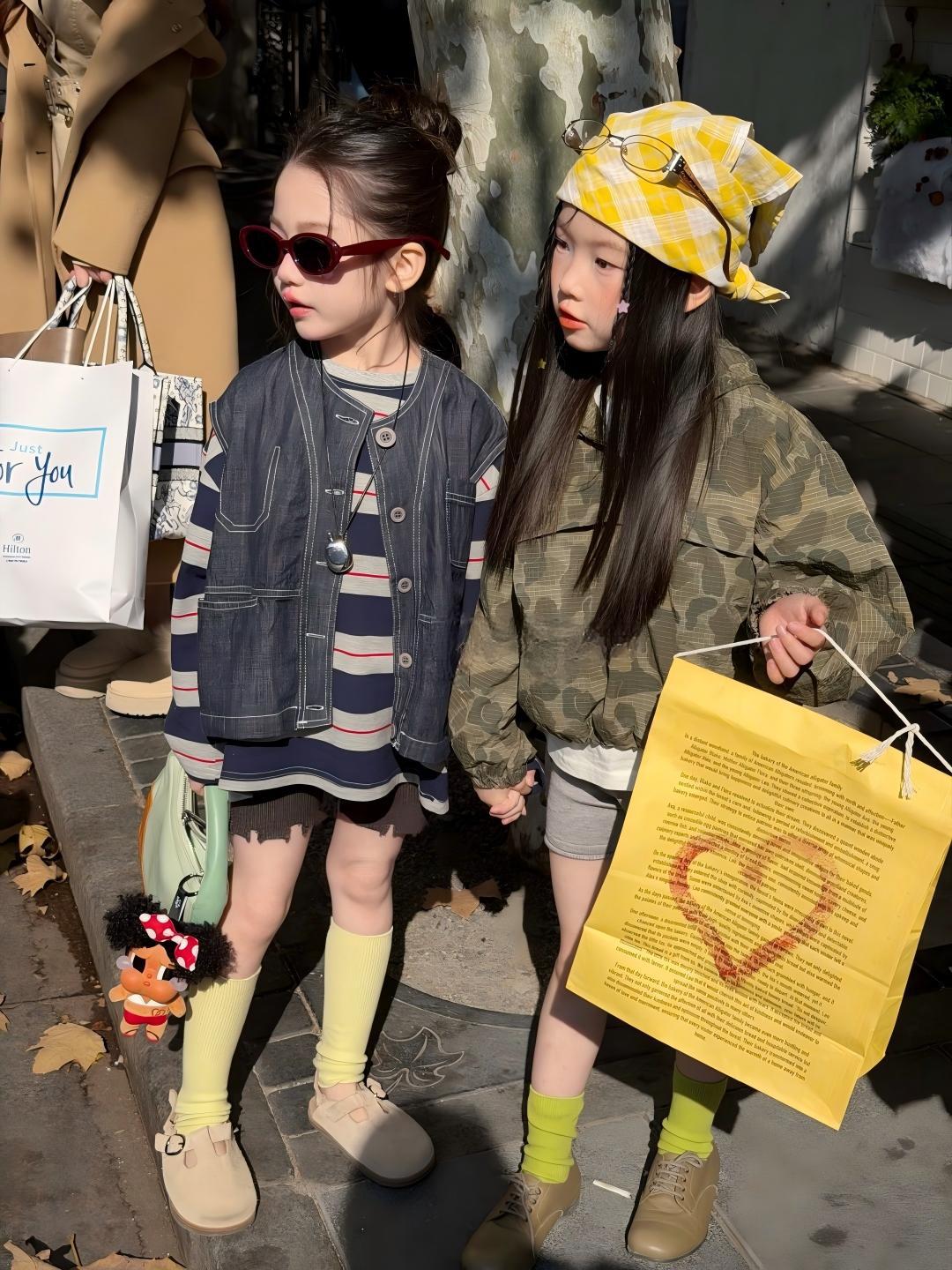 【90-140cm】寬鬆條紋T恤 | 牛仔馬甲 | 不規則針織短褲