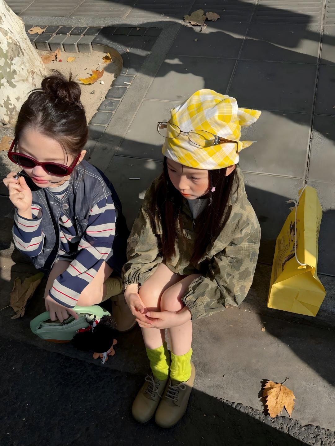 【90-140cm】寬鬆條紋T恤 | 牛仔馬甲 | 不規則針織短褲