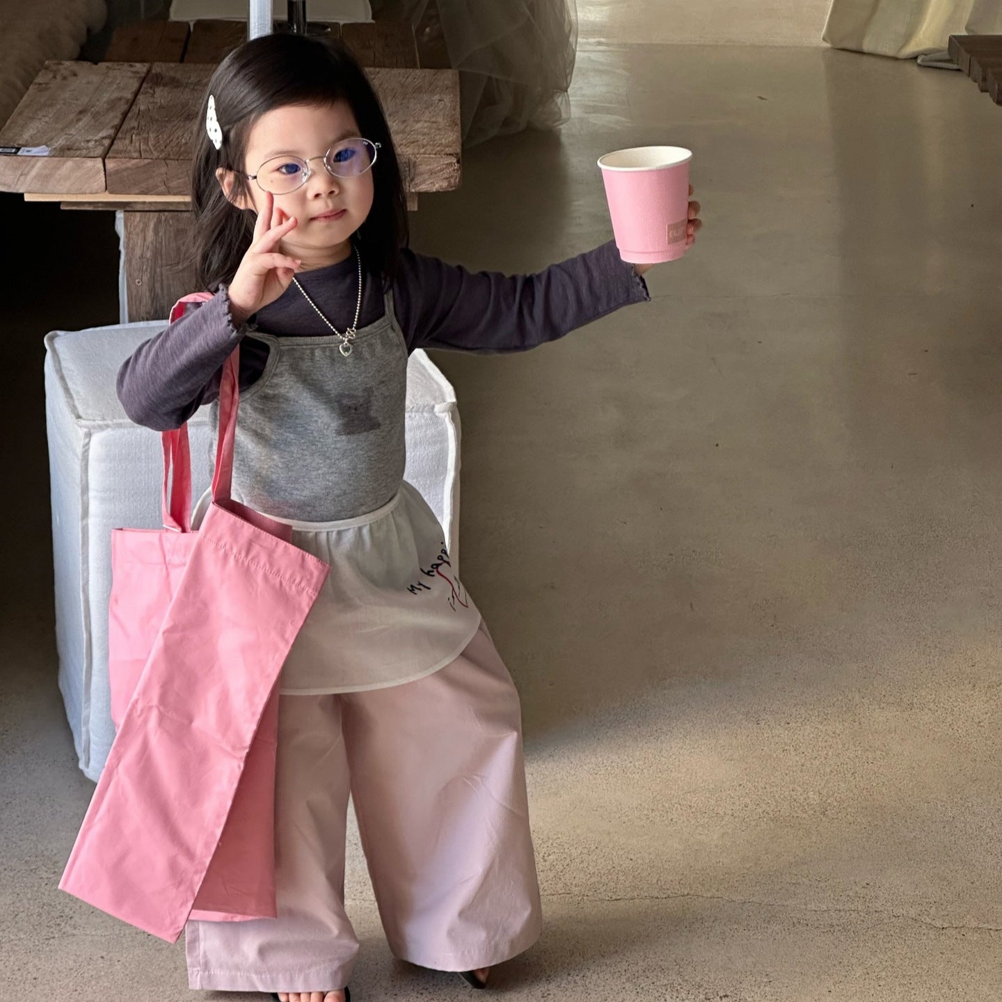 【90-140cm】純色打底衫+卡通吊帶 | 褲子(帶屁簾)