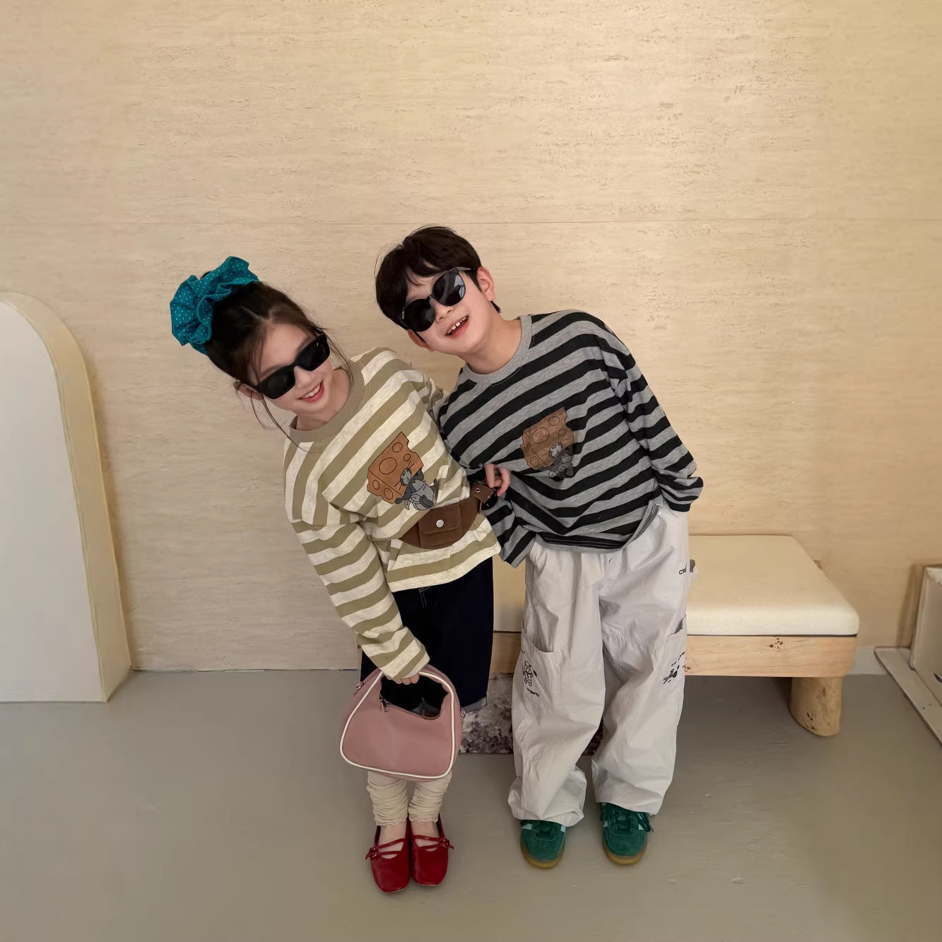 【100-160cm】卡通圓領寬鬆長袖T