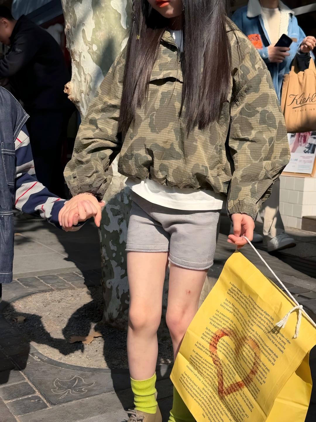 【90-140cm】迷彩連帽刺繡夾克 | 針織短褲