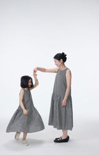 【90-150cm / M.L】【親子裝】日系大小格子拼接無袖連身裙