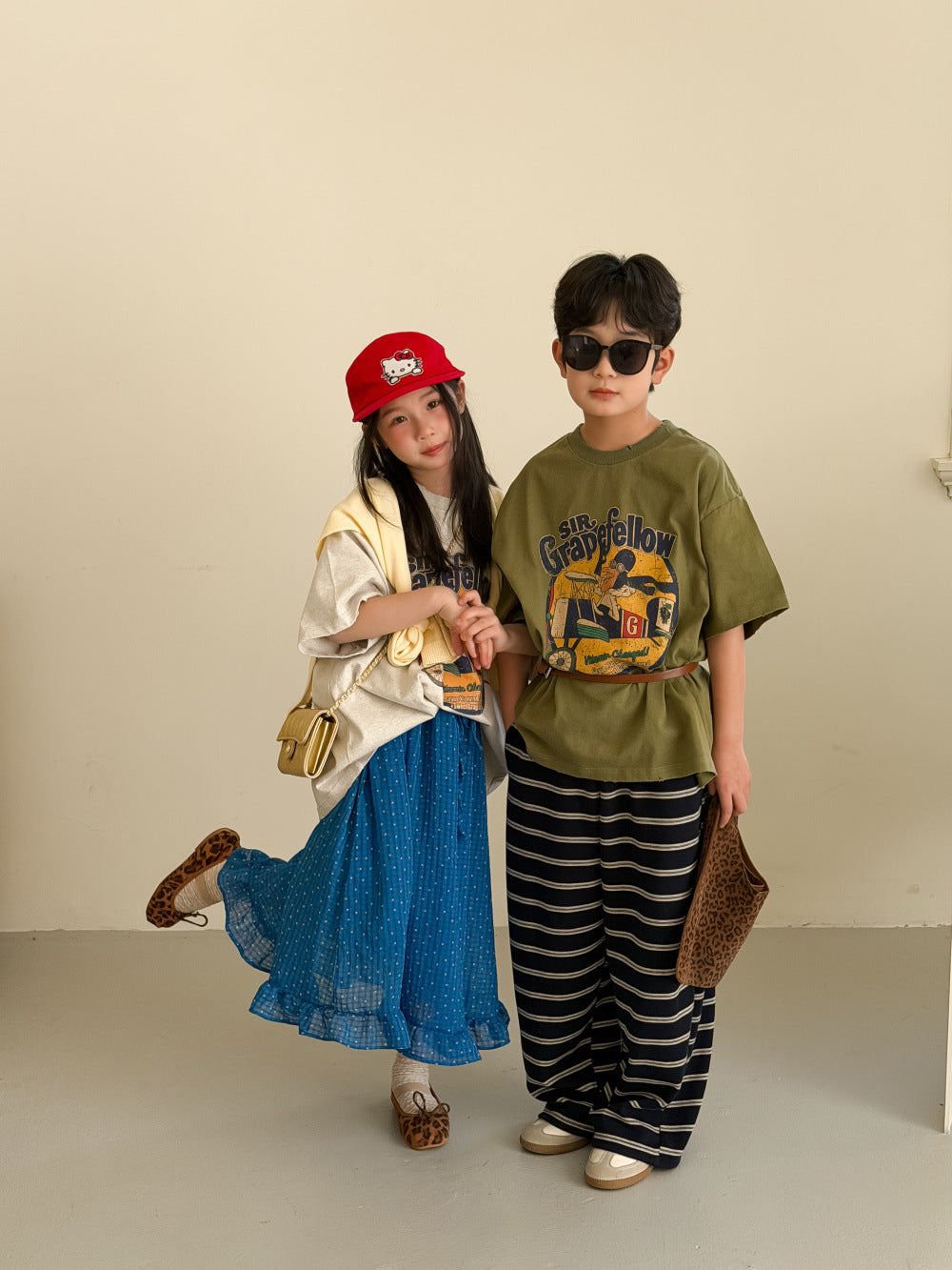 【100-160cm】字母圓領休閒寬鬆短袖