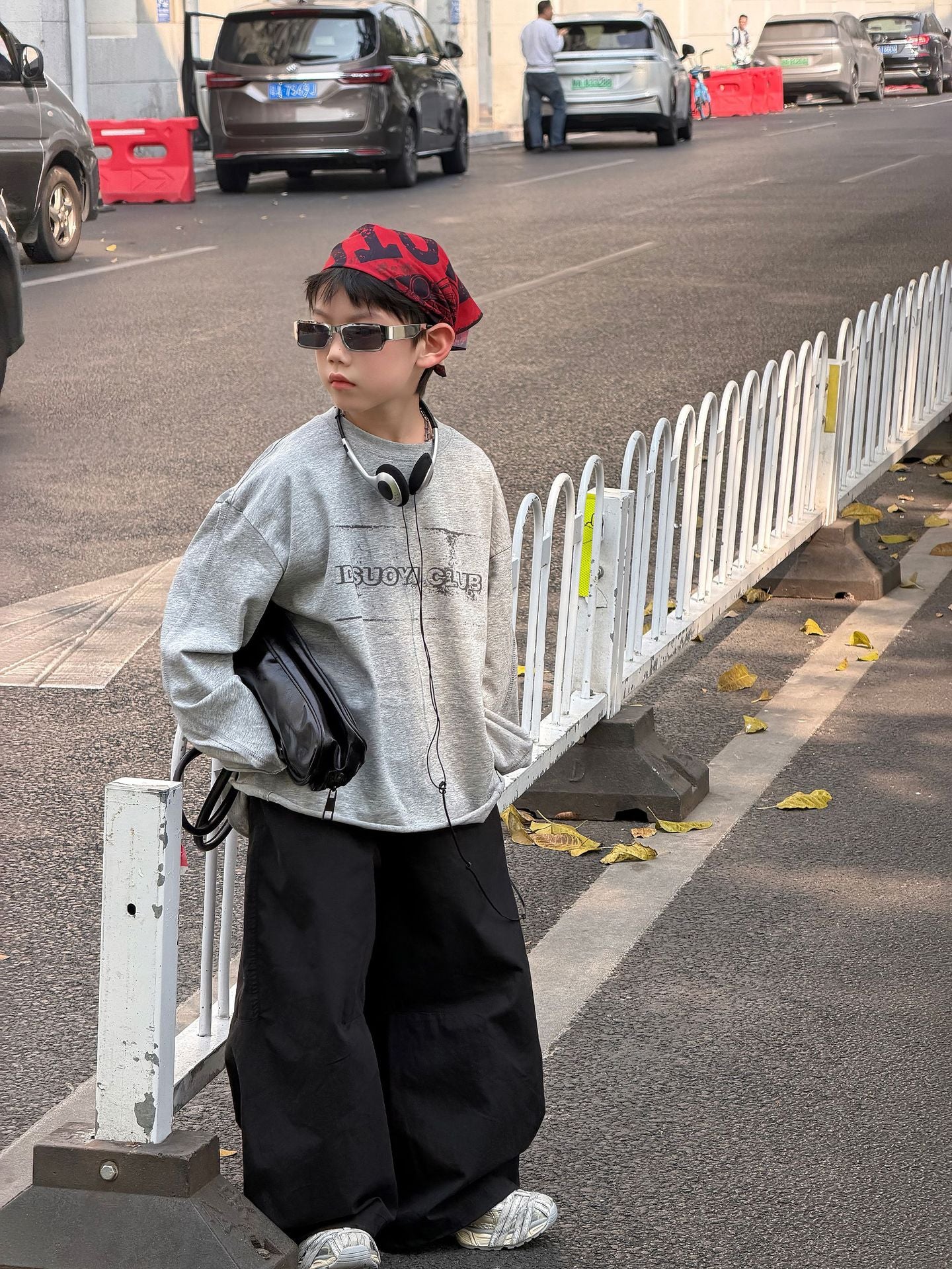 【90-160cm】字母破洞設計感T