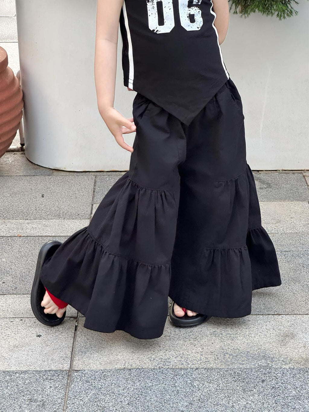 【90-140cm】辣妹不規則印花背心 | 闊腿喇叭褲