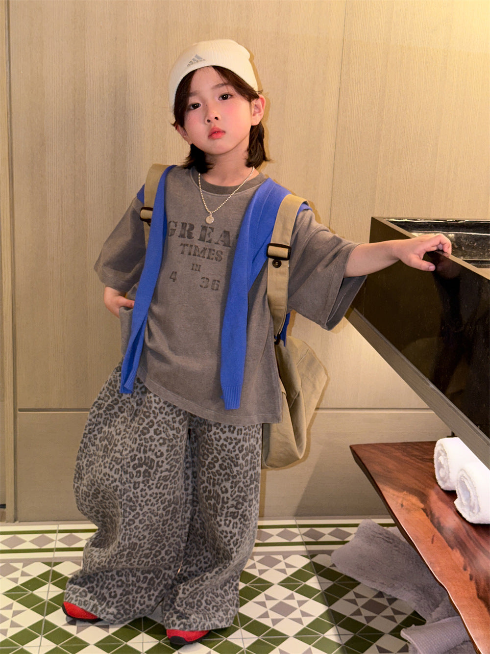【90-150cm】韓版休閒字母寬鬆做舊T