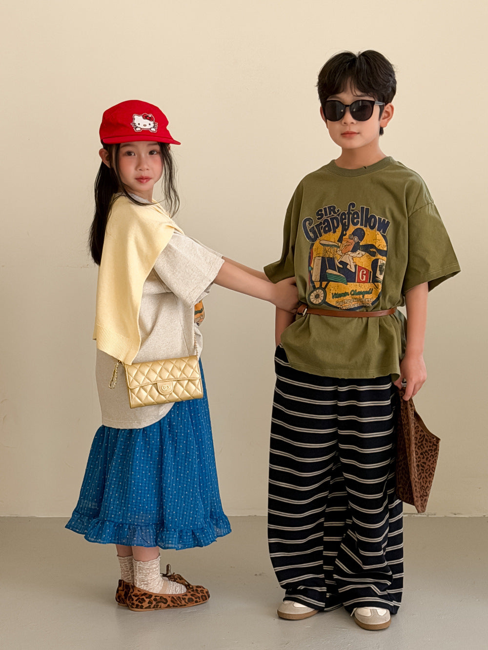 【100-160cm】字母圓領休閒寬鬆短袖