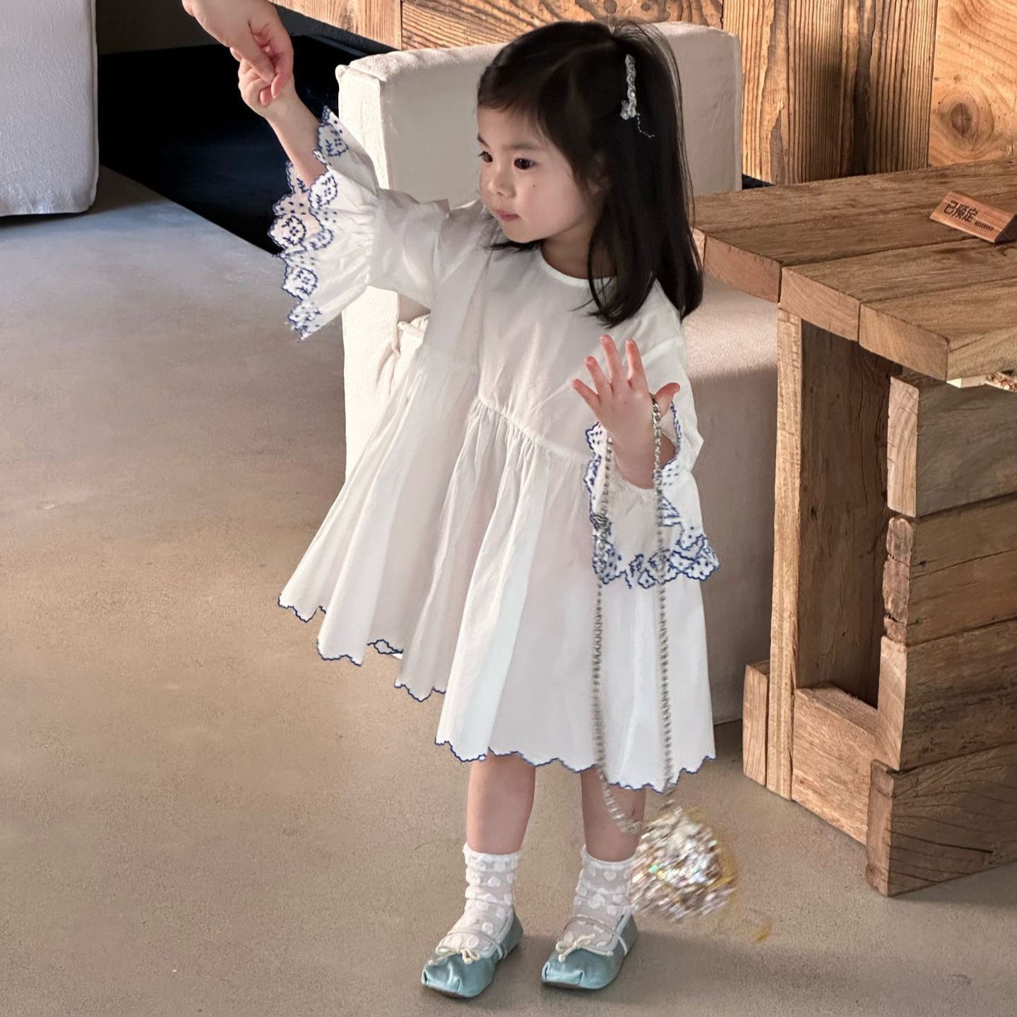 【90-140cm】小清新刺繡花邊連身裙