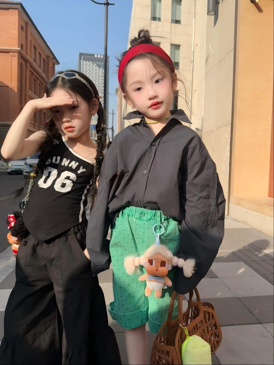 【90-140cm】設計感拼接斜肩背心 寬鬆襯衣