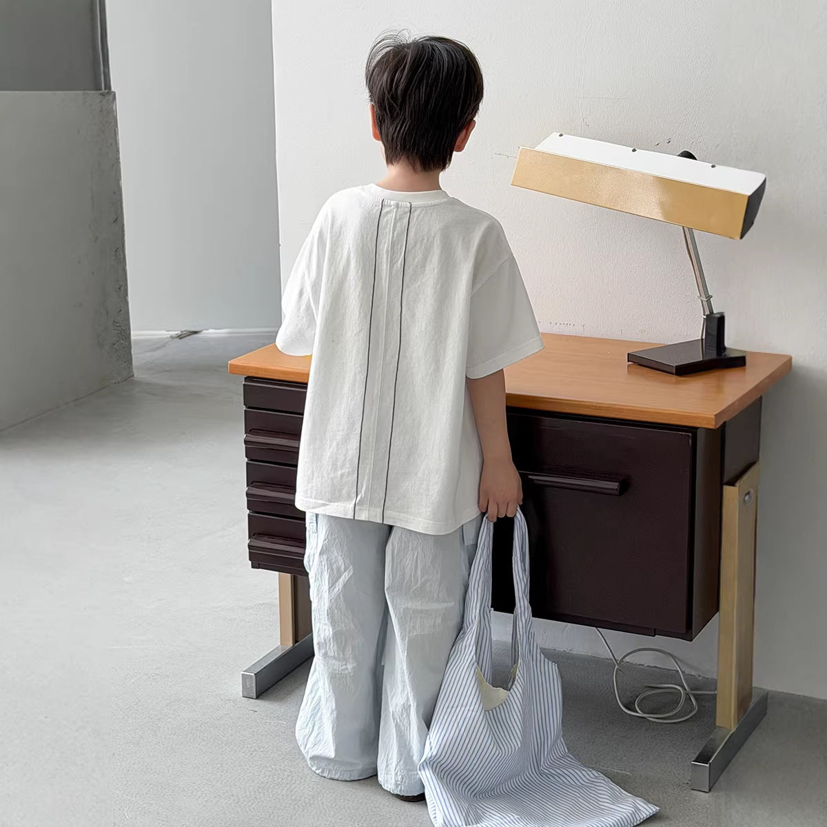【100-170cm】(3色)時髦字母短袖T