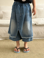 【120-160cm】不規則屁簾拼接寬腿七分牛仔褲