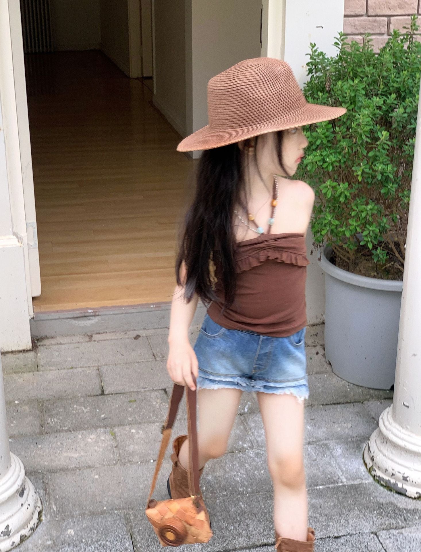 【90-150cm】美式辣妹掛脖抹胸背心 | 復古牛仔短褲