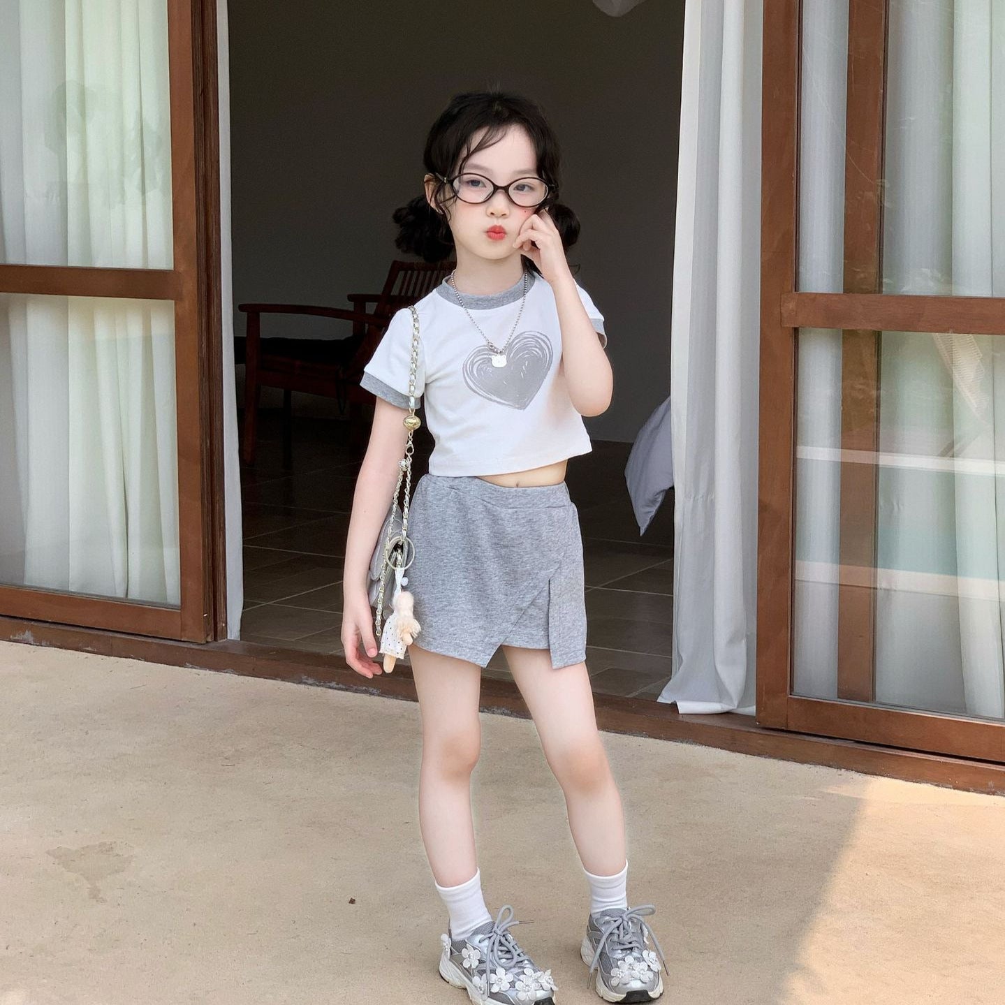 【90-150cm】辣妹修身愛心印花上衣