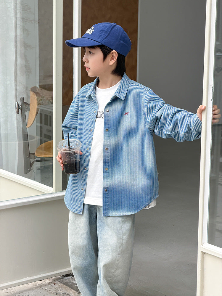 【100-170cm】豎條紋翻領刺繡休閒牛仔襯衫