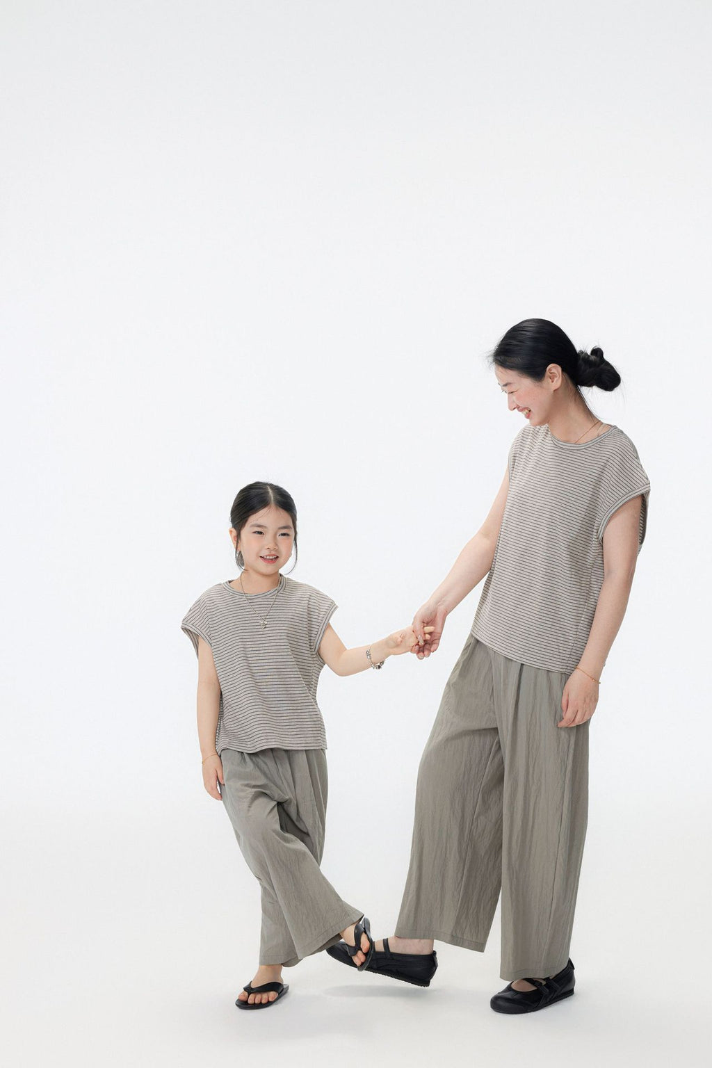 【90-150cm / F】【親子裝】日系條紋落肩短袖