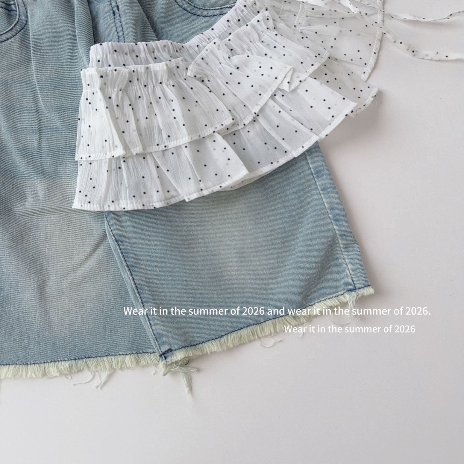 【90-150cm】韓版休閒牛仔褲(附波點屁簾)