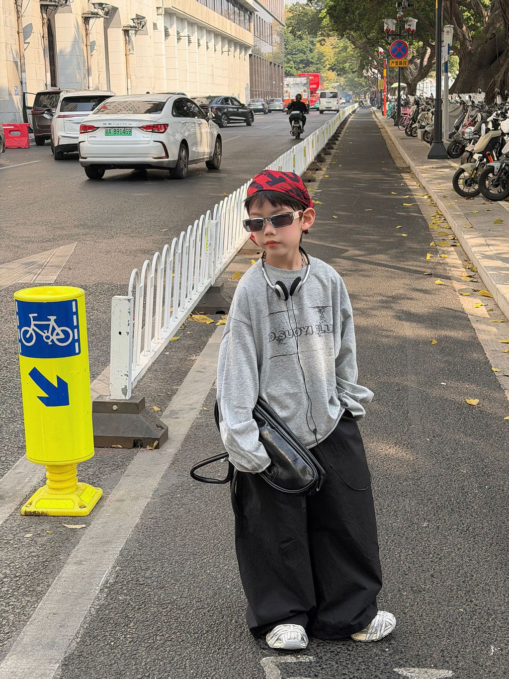 【90-160cm】字母破洞設計感T