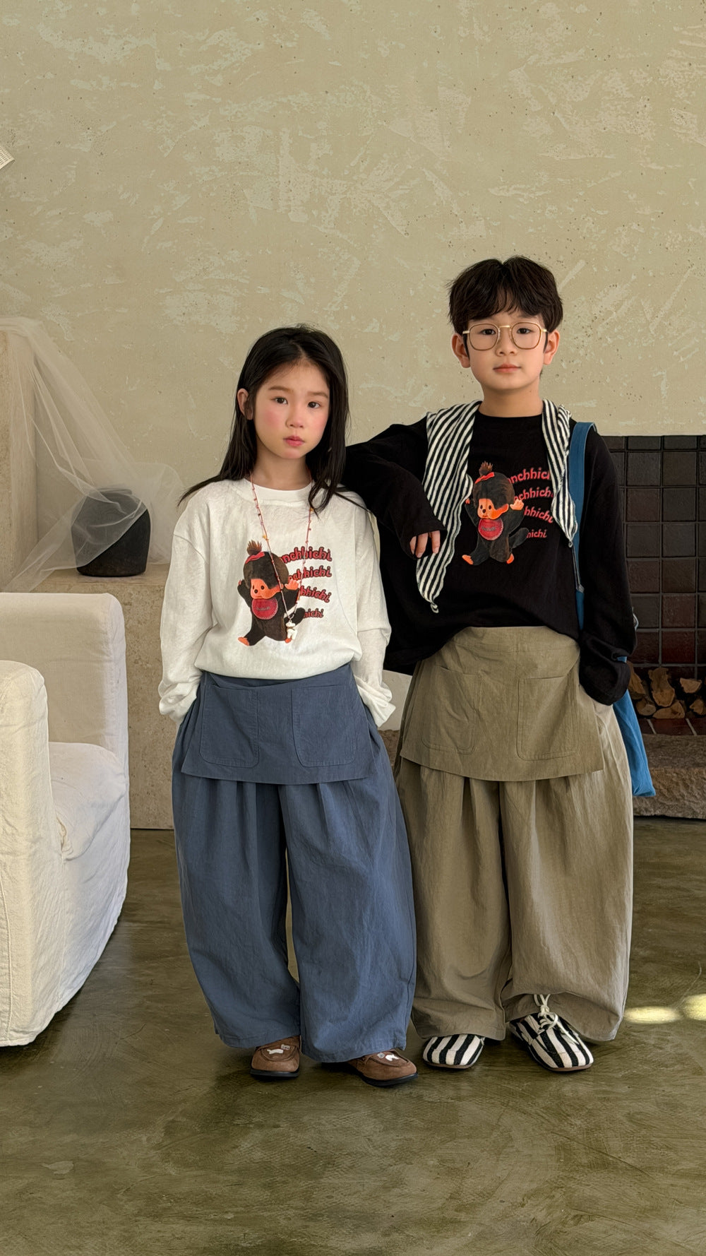 【100-160cm】字母圓領休閒寬鬆T