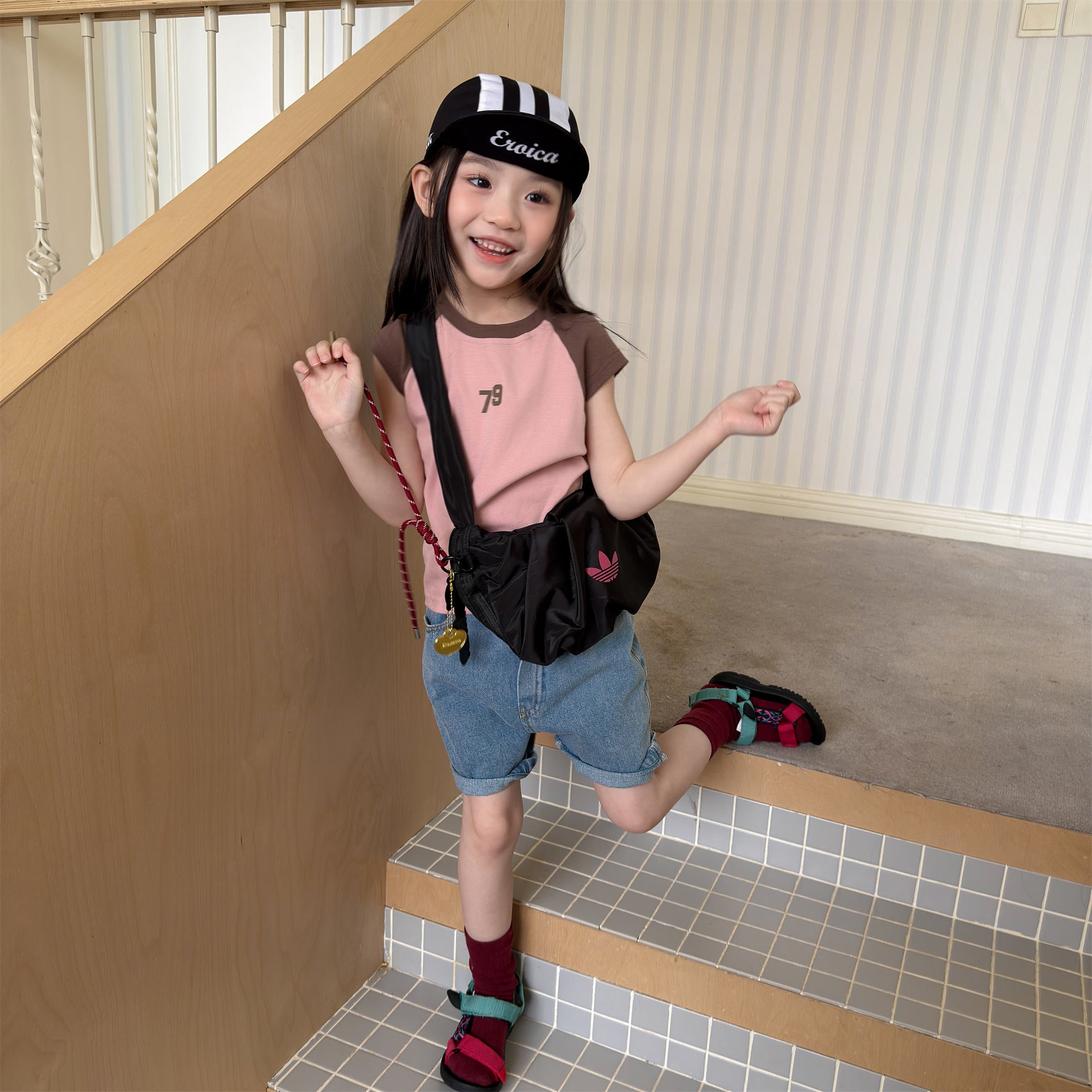 【80-130cm】(2色)數字撞色短袖