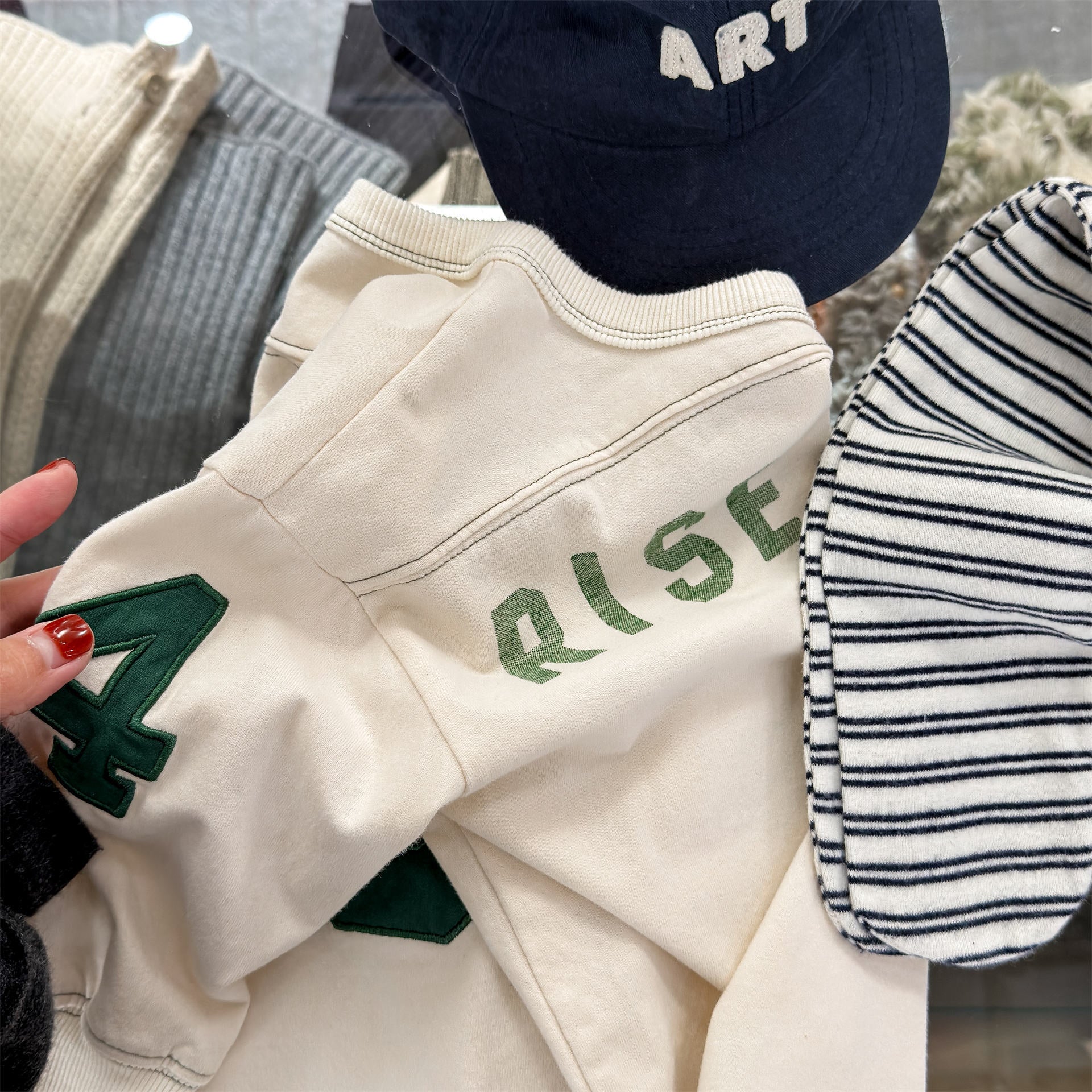 【80-130cm】(3色) 字母長袖T