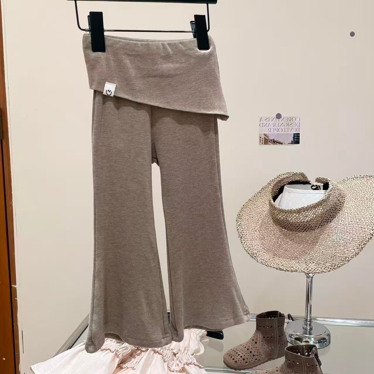 限定款| 【90-150cm】高級燕麥色氣質屁簾微喇叭褲