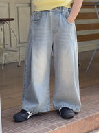【現貨130-170cm | 100-170cm】字母口袋設計感壓褶直筒褲